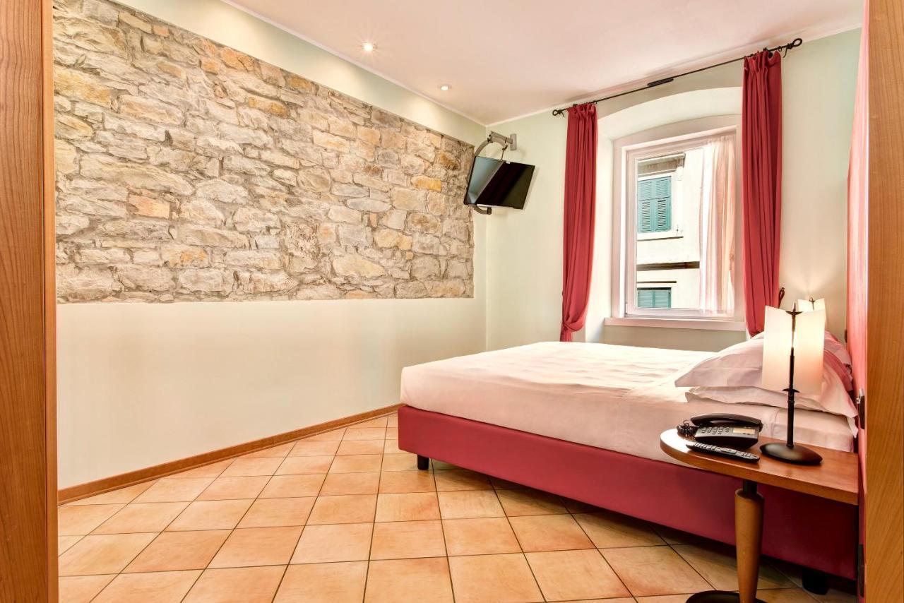 Residence San Giusto Триест Экстерьер фото
