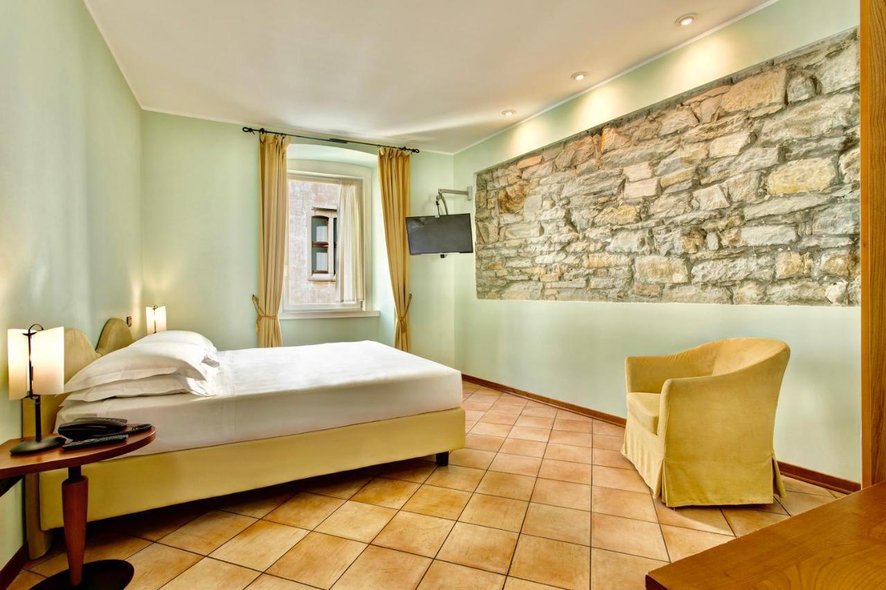 Residence San Giusto Триест Экстерьер фото