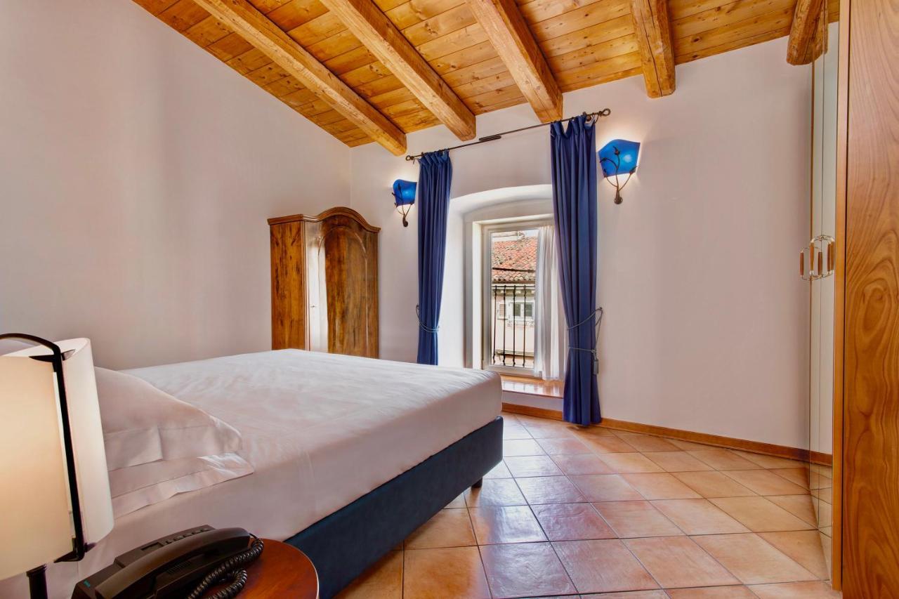 Residence San Giusto Триест Экстерьер фото