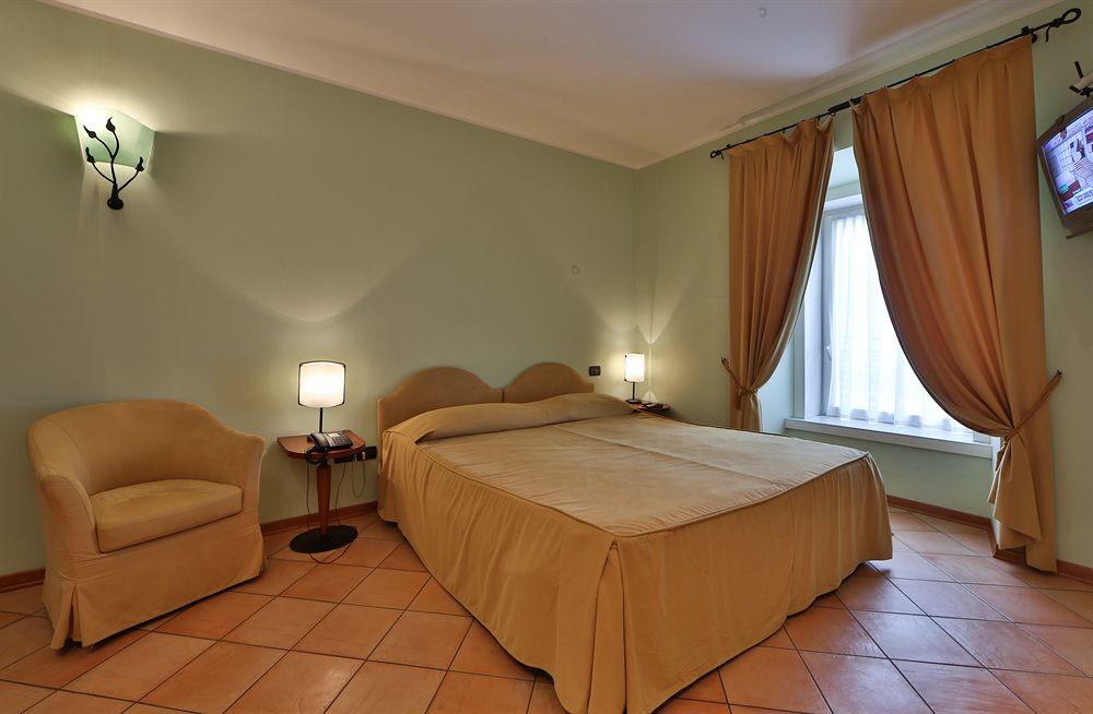 Residence San Giusto Триест Экстерьер фото