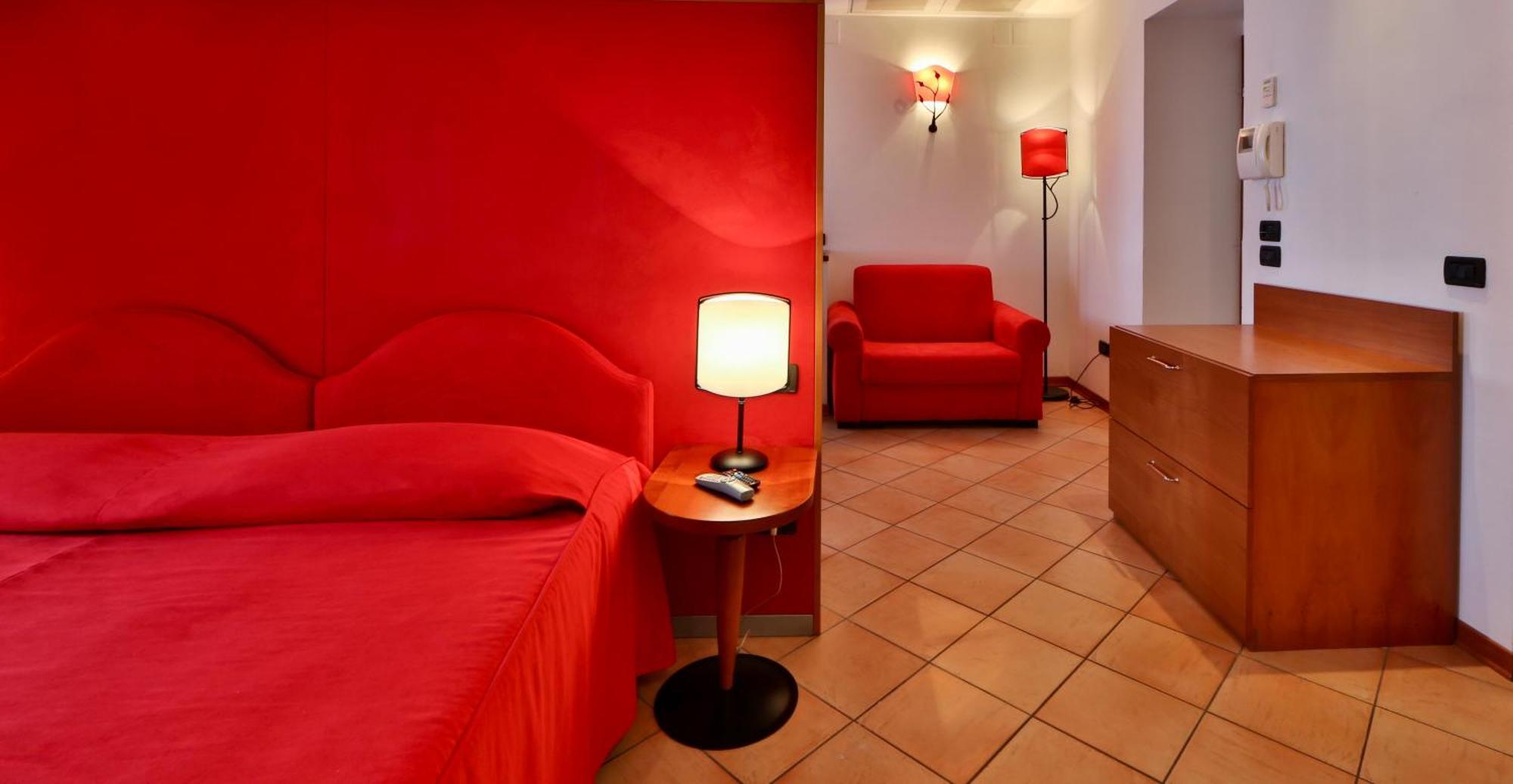 Residence San Giusto Триест Экстерьер фото